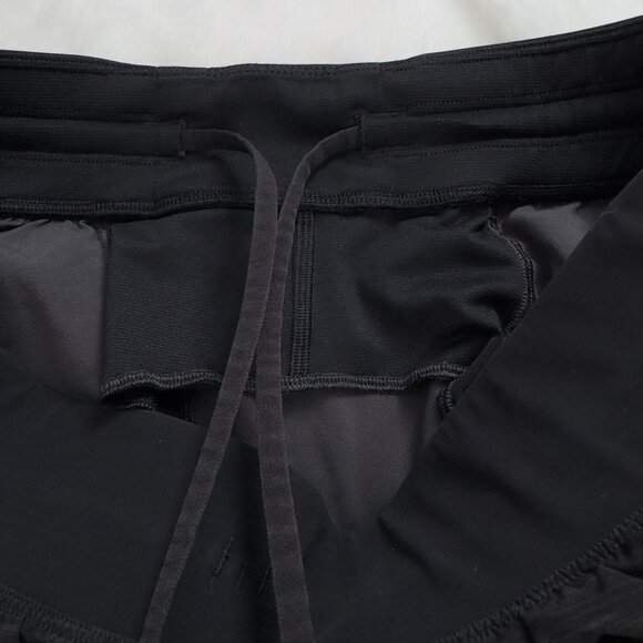 Lululemon T.H.E. Shorts Linerless‎ Heathered Black Mens M Workout Train Athletic - Picture 8 of 12